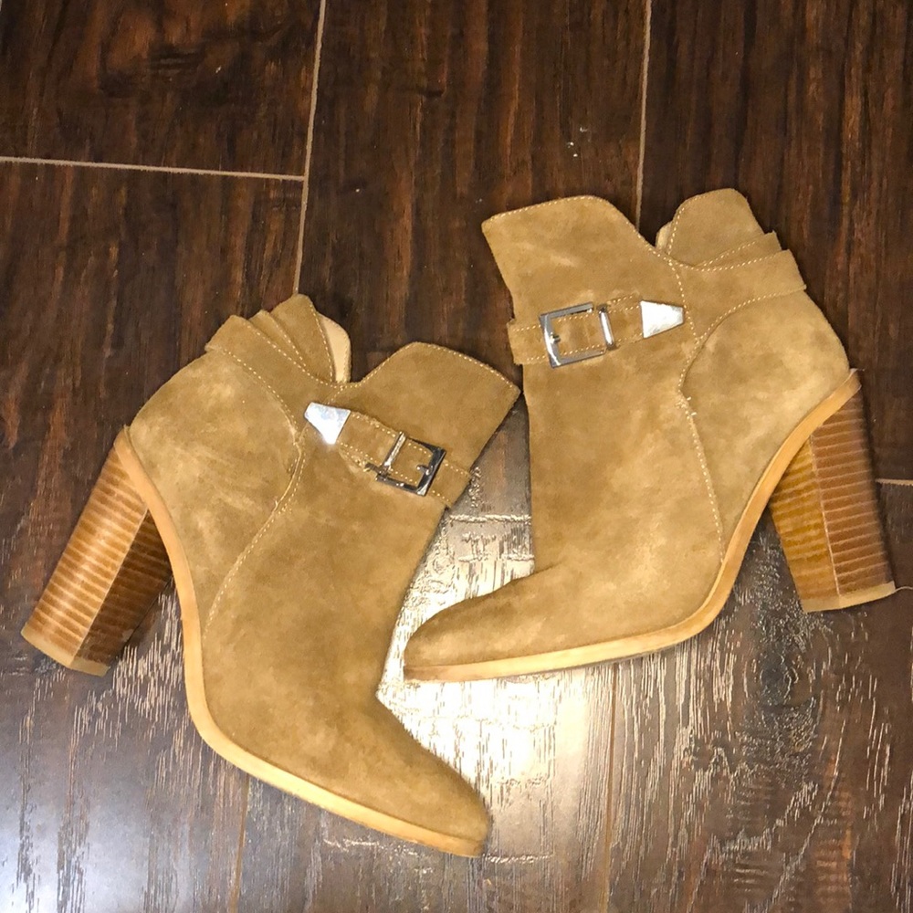Steve Madden suede ankle boots